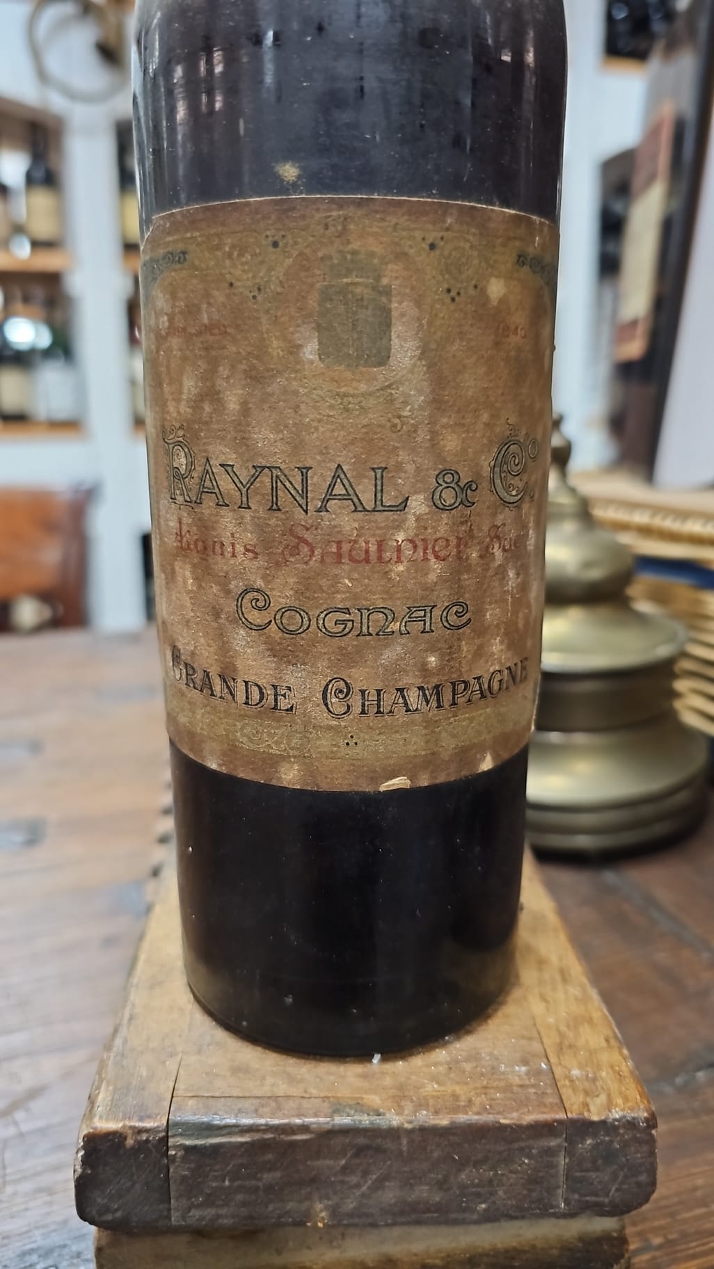 1834 Raynal & Co Cognac Louis Saulnier, Grande Champagne - Old Liquors