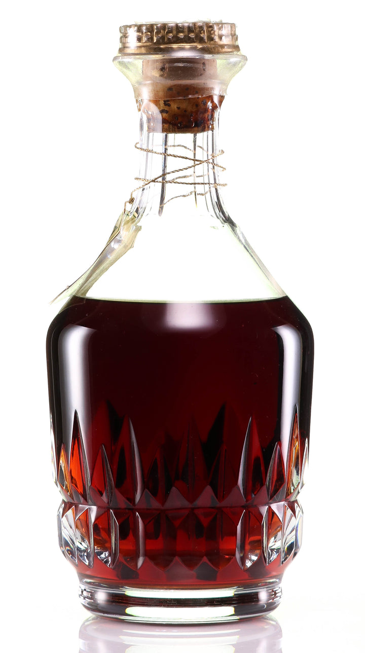 Cognac Hennessy & Co. Cognac X.O. Decanter Baccarat - legendaryvintages