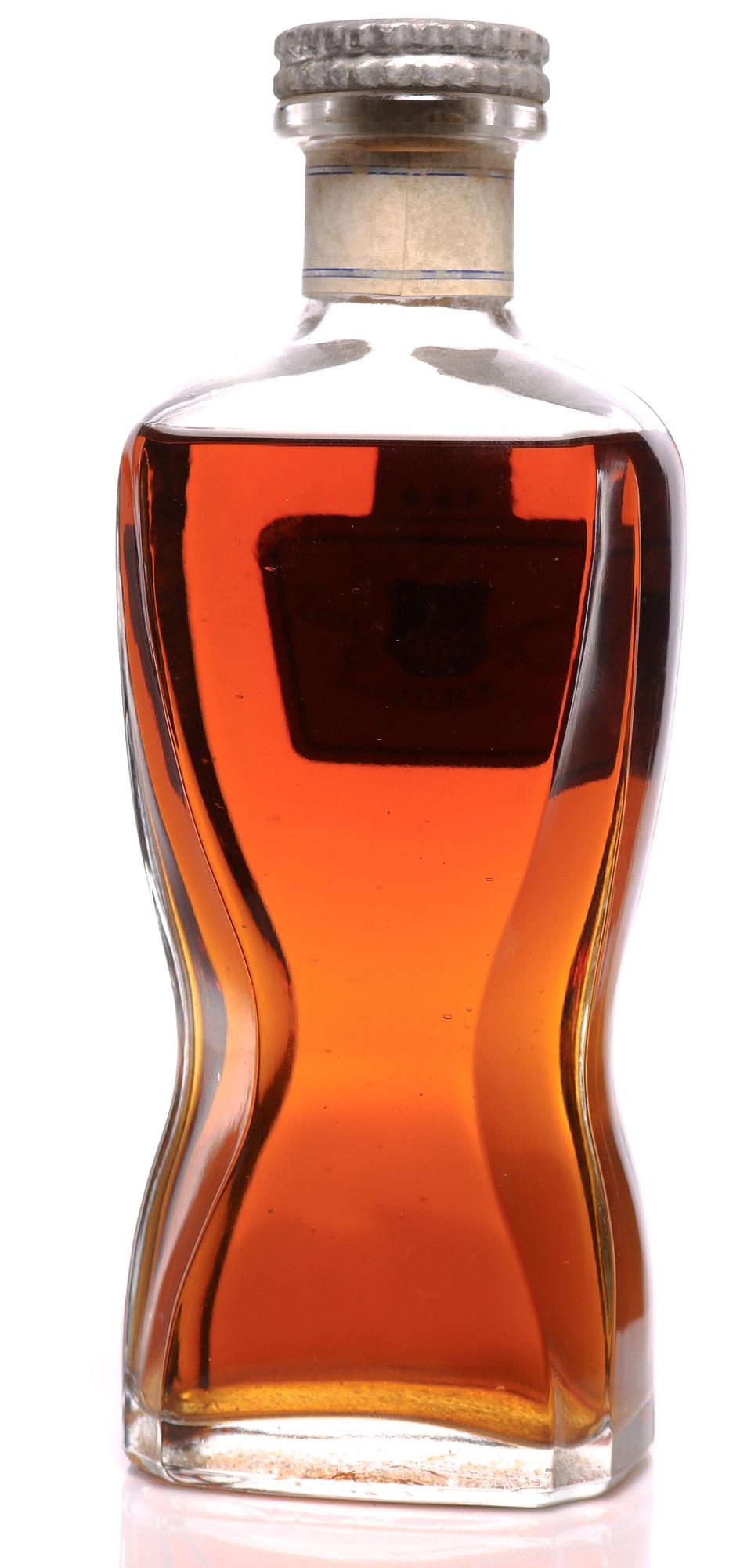 Martell Very Old Pale - 3 Star Cognac Decanter - legendaryvintages